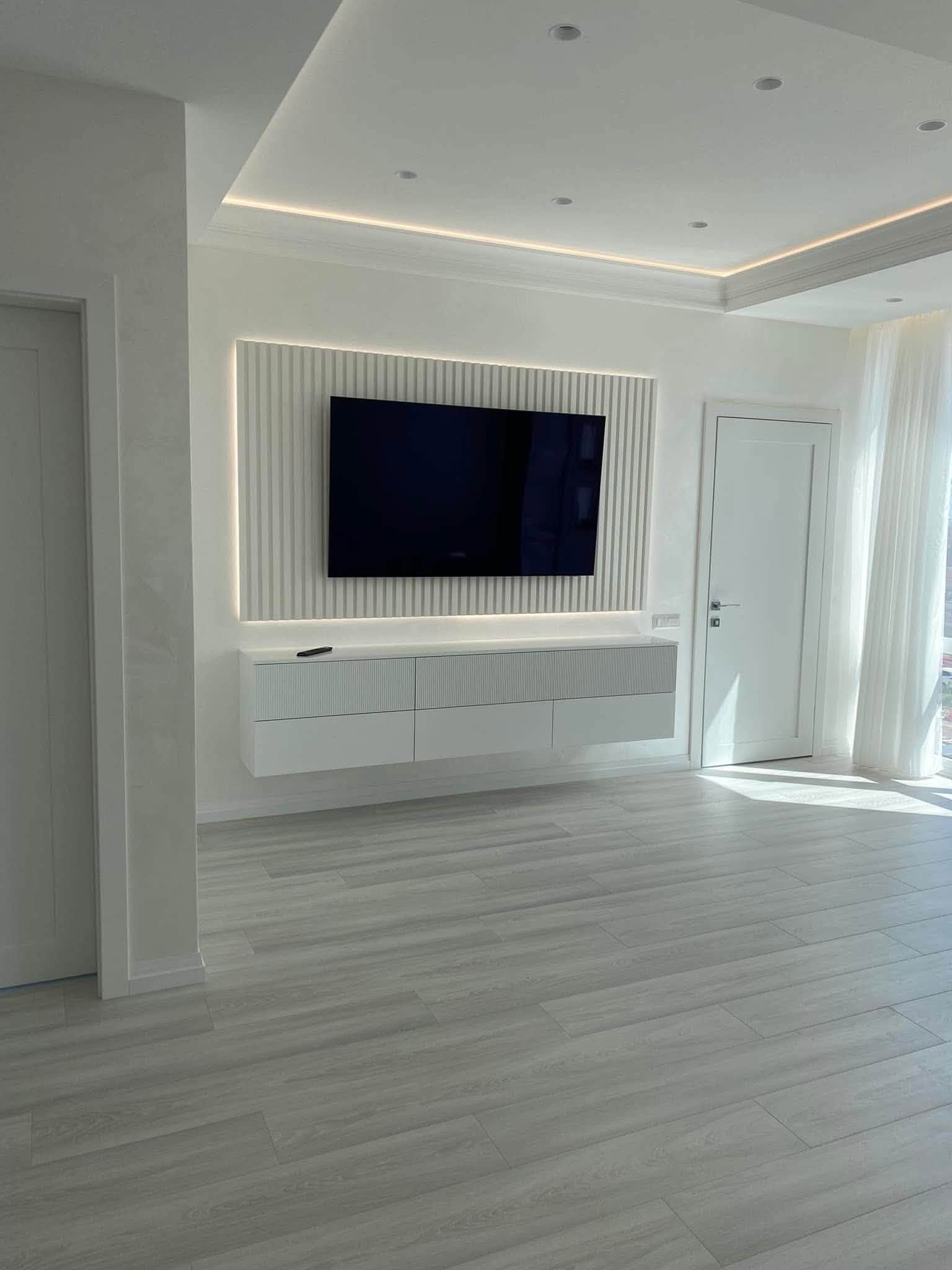 Illusion white